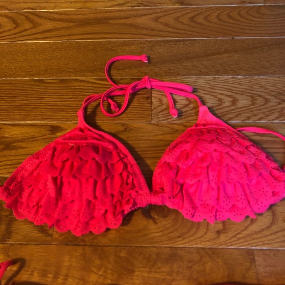 Ree Bees Ruffle Bikini - Picture 2 of 2